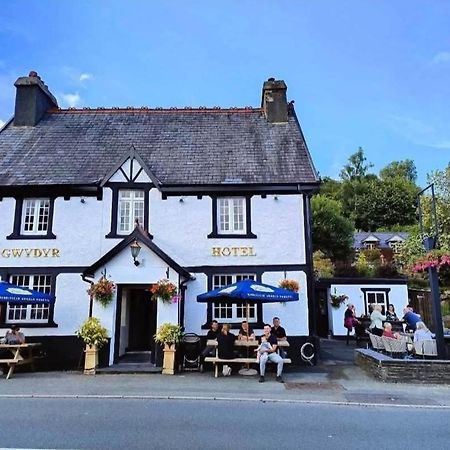 Y Gwydyr Hotel - Dolwyddelan Exterior foto
